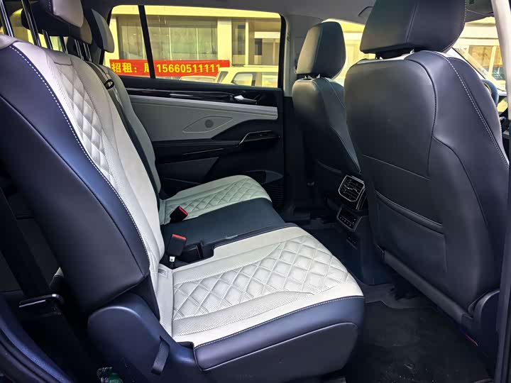 Фото 7 - Volkswagen ID.6 Crozz