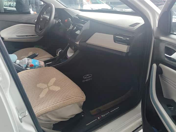 Фото 8 - Chery Tiggo 3x