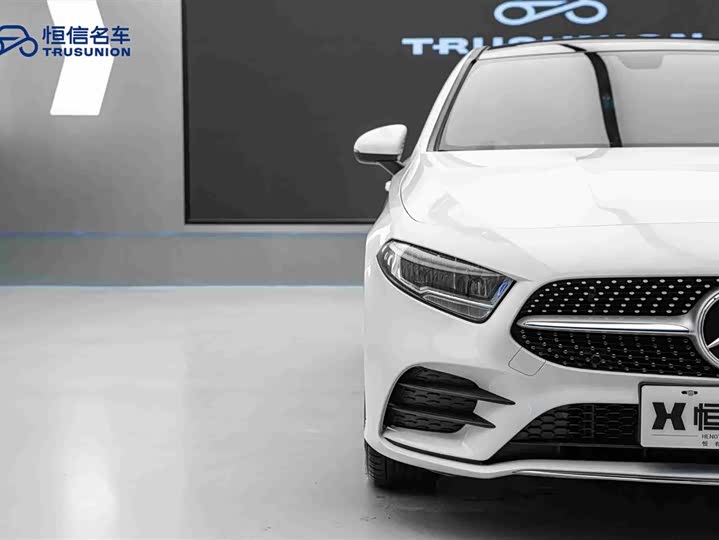 Фото 8 - Mercedes-Benz A-Class