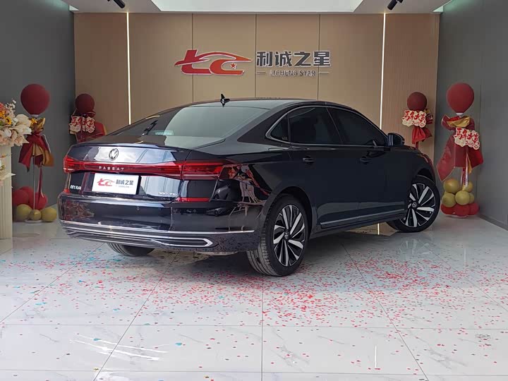 Фото 4 - Volkswagen Passat