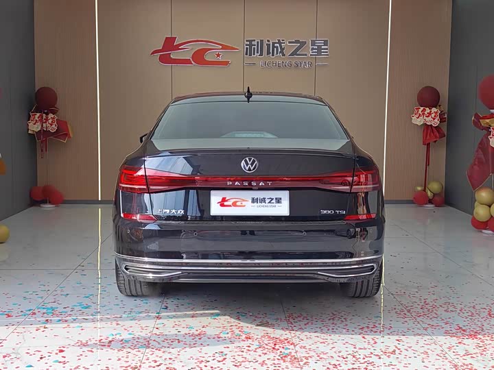 Фото 5 - Volkswagen Passat