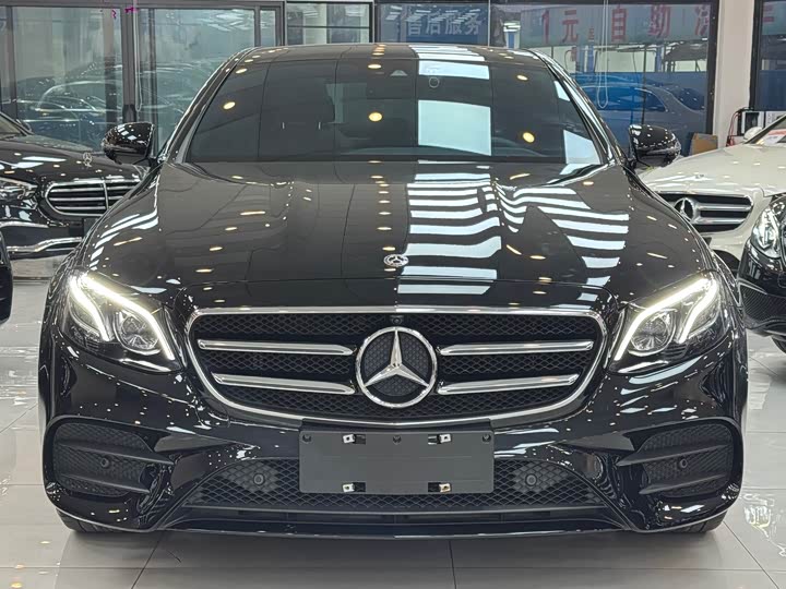 Photo 1 - Mercedes-Benz E-Class