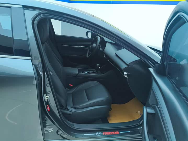 Фото 8 - Mazda 3 (Axela)