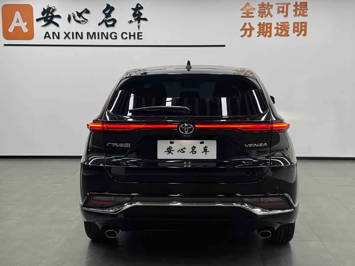 Фото 2 - Toyota Venza