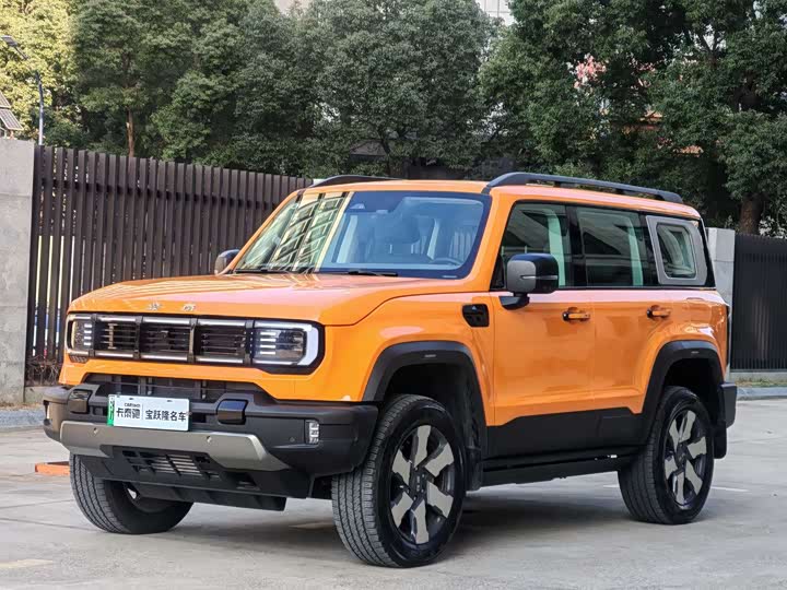 Фото 1 - BAIC Beijing BJ40 Hybrid