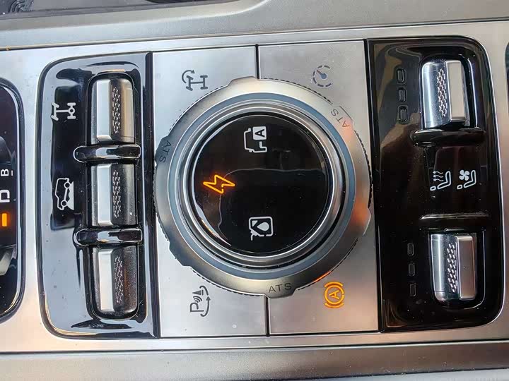 Фото 8 - BAIC Beijing BJ40 Hybrid