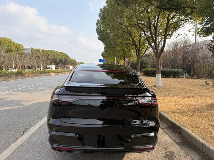 Фото 5 - Luxeed R7