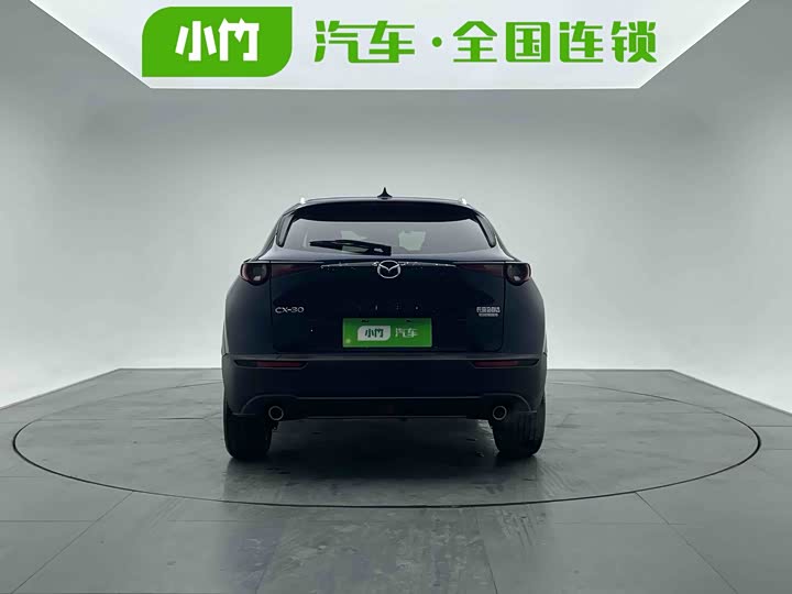 Фото 4 - Mazda CX-30