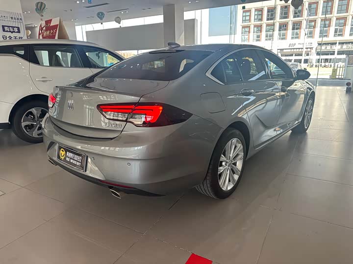 Фото 8 - Buick Regal