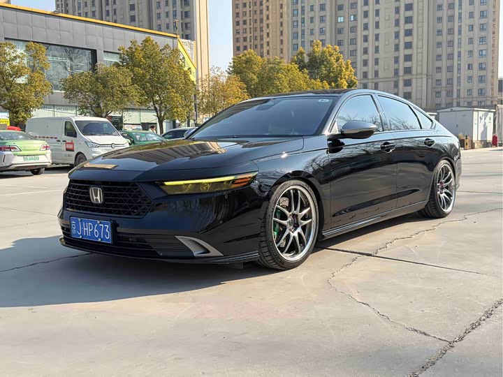 Фото 1 - Honda Accord