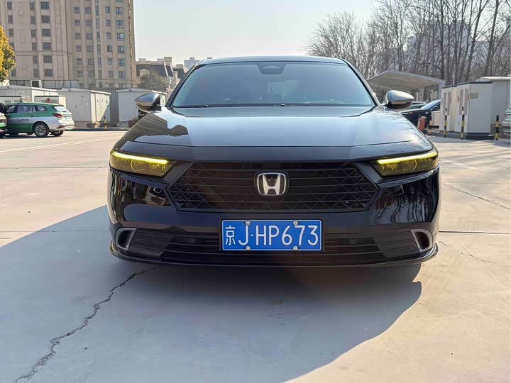 Фото 2 - Honda Accord