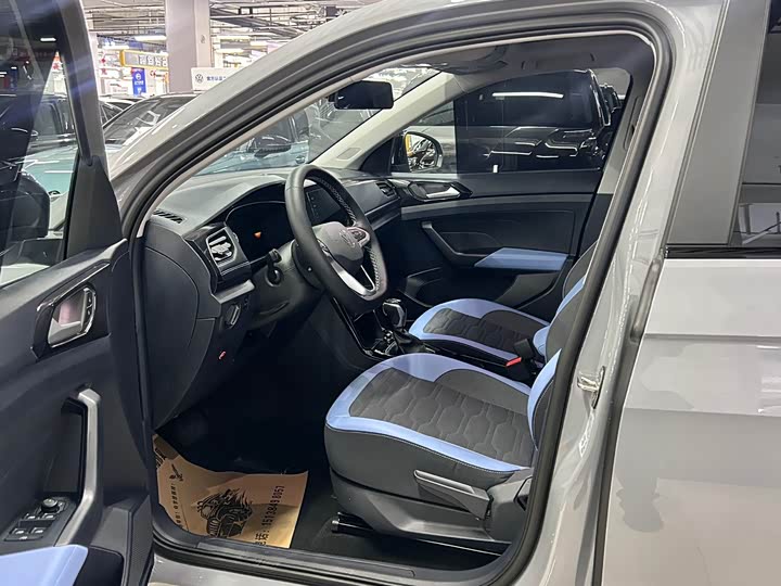 Фото 4 - Volkswagen Tharu