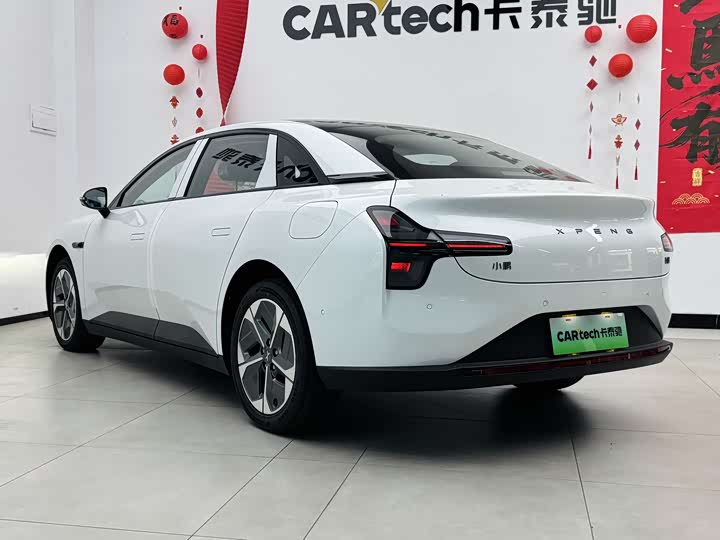 Фото 6 - XPeng Mona M03