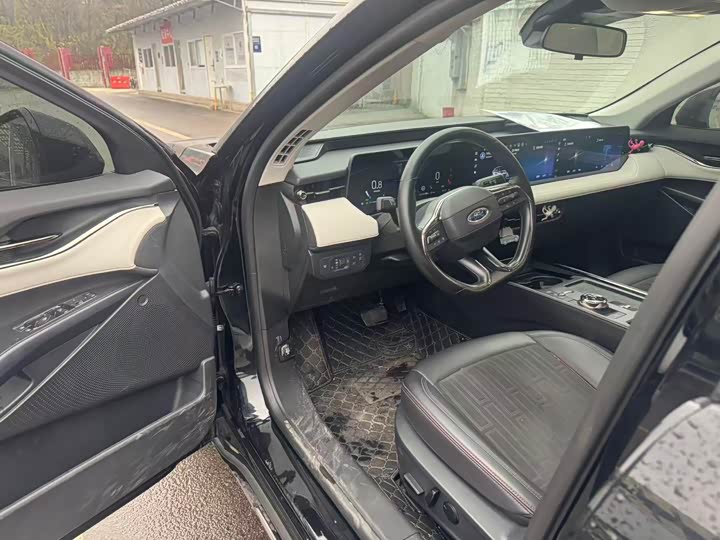 Фото 4 - Ford Mondeo