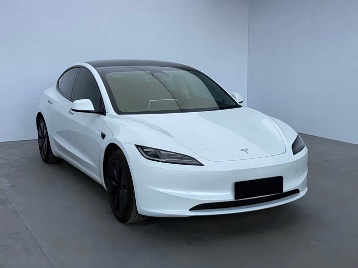 Photo 3 - Tesla Model 3