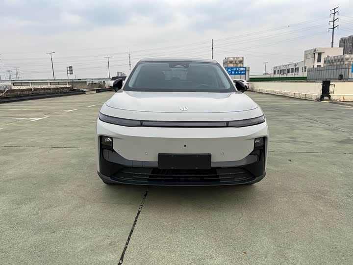 Фото 2 - Leapmotor B10