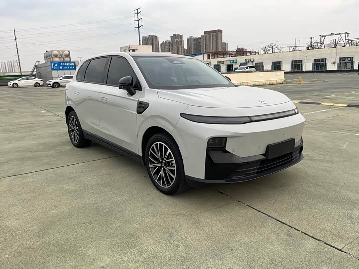 Фото 3 - Leapmotor B10