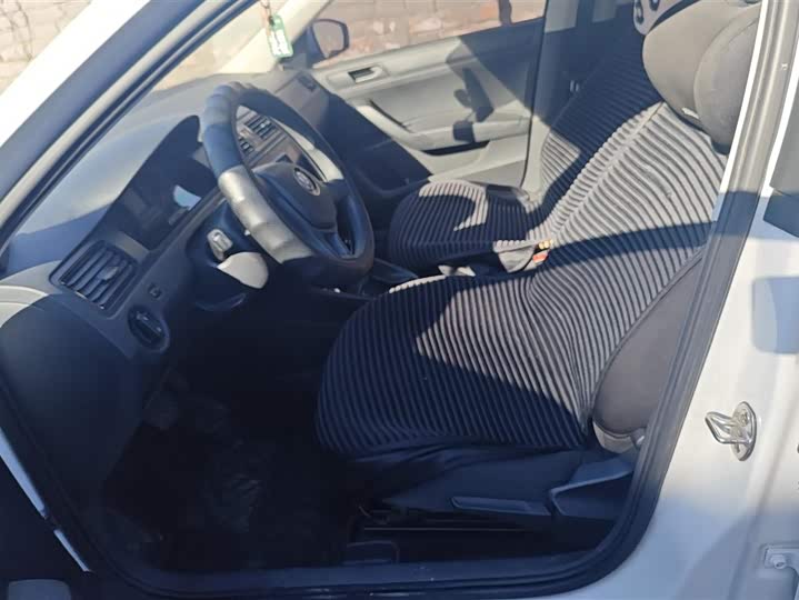 Фото 9 - Volkswagen Santana