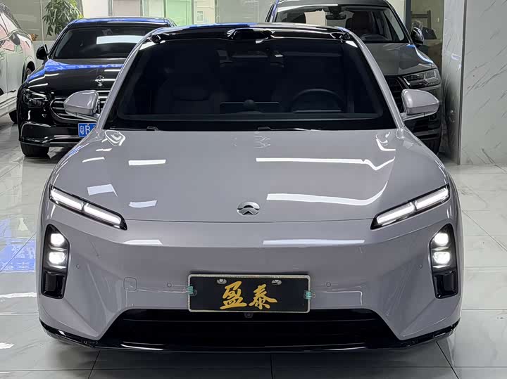 Фото 2 - Nio ET5T