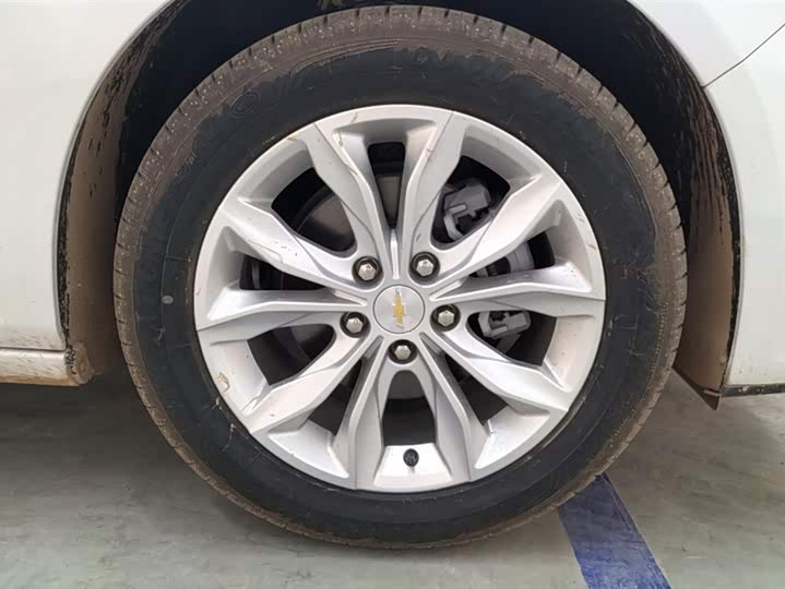 Фото 6 - Chevrolet Malibu XL