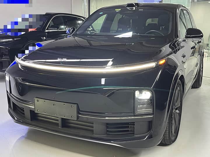 Фото 1 - LiXiang L8