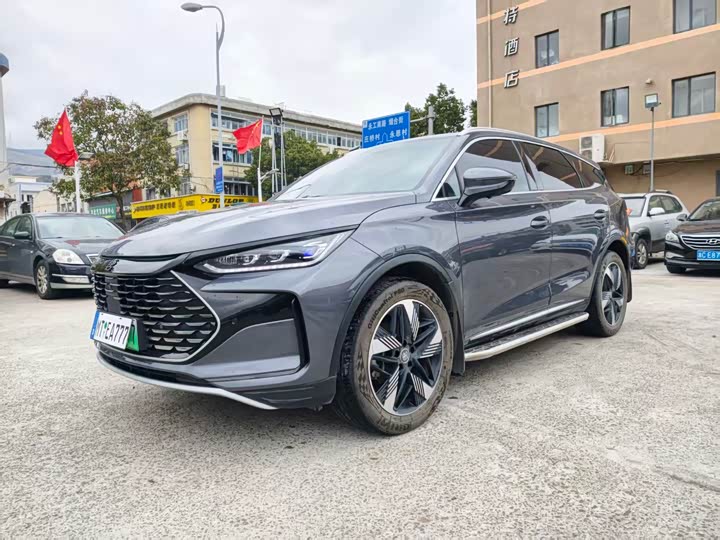 Фото 2 - BYD Tang Hybrid/EV