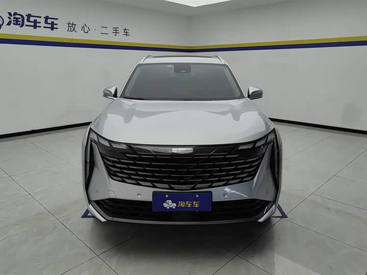Фото 2 - Geely Atlas L