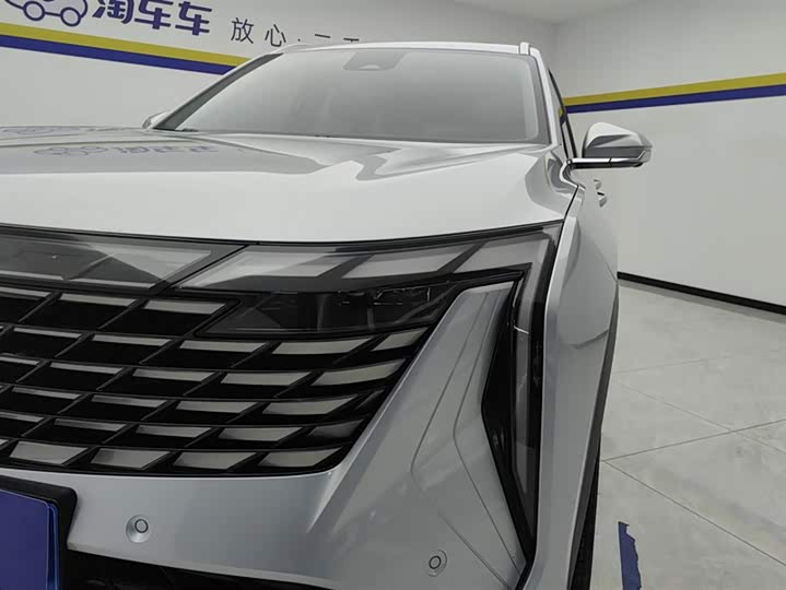 Фото 5 - Geely Atlas L