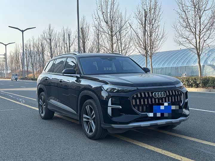 Фото 3 - Audi Q6