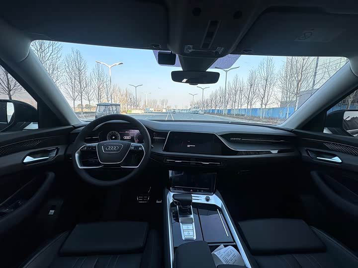 Фото 5 - Audi Q6