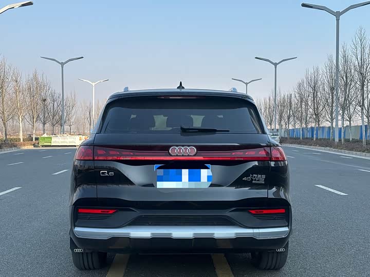 Фото 8 - Audi Q6