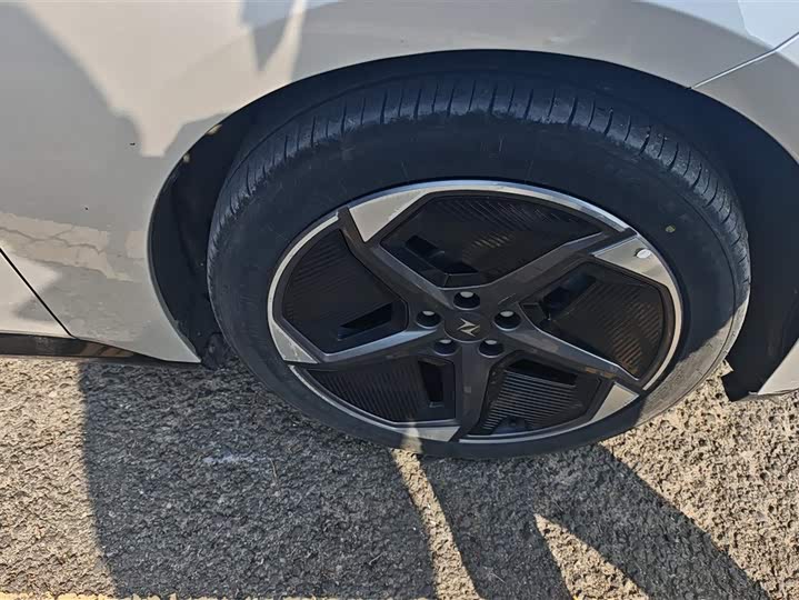 Фото 6 - Dongfeng Yipai eπ 007