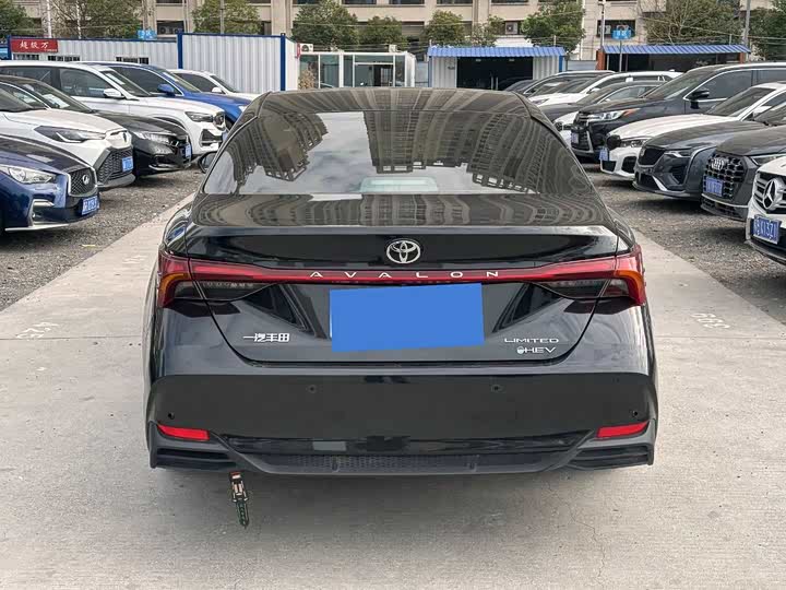 Фото 5 - Toyota Avalon