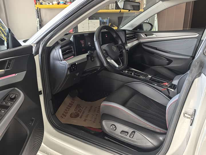 Фото 7 - Volkswagen Lamando L