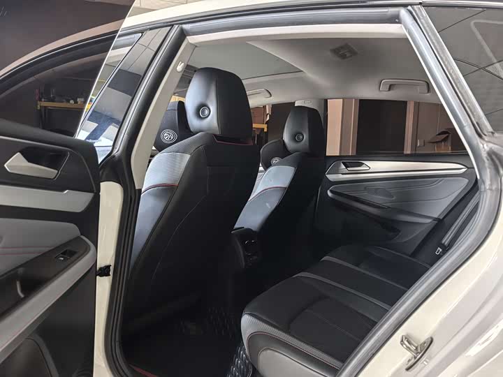 Фото 8 - Volkswagen Lamando L