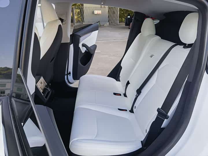 Фото 7 - Tesla Model Y