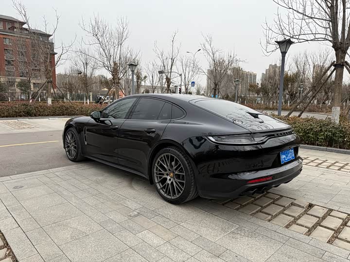 Фото 4 - Porsche Panamera