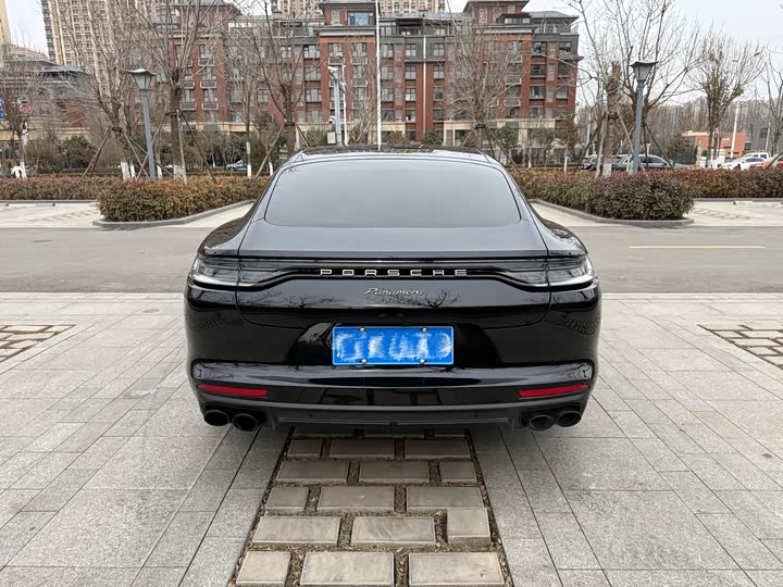 Фото 5 - Porsche Panamera