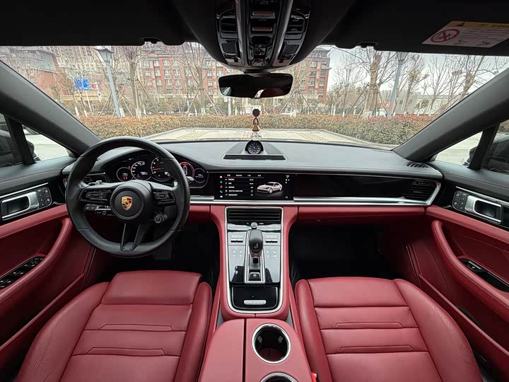 Фото 7 - Porsche Panamera