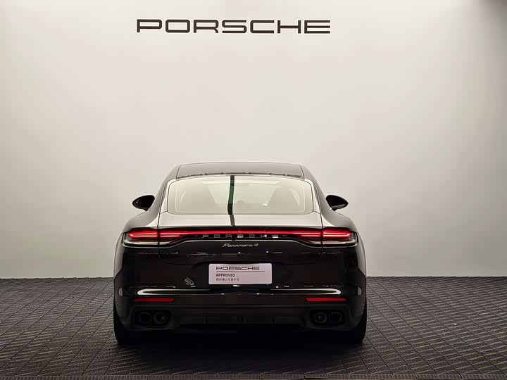Фото 5 - Porsche Panamera