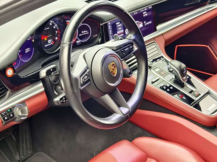 Фото 8 - Porsche Panamera