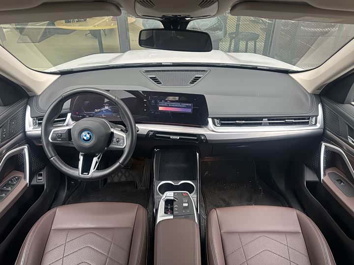 Фото 7 - BMW iX1