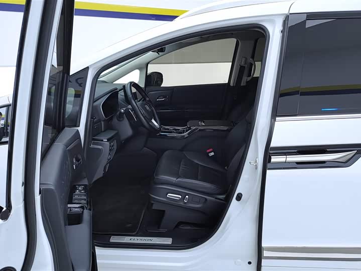 Фото 9 - Honda Elysion