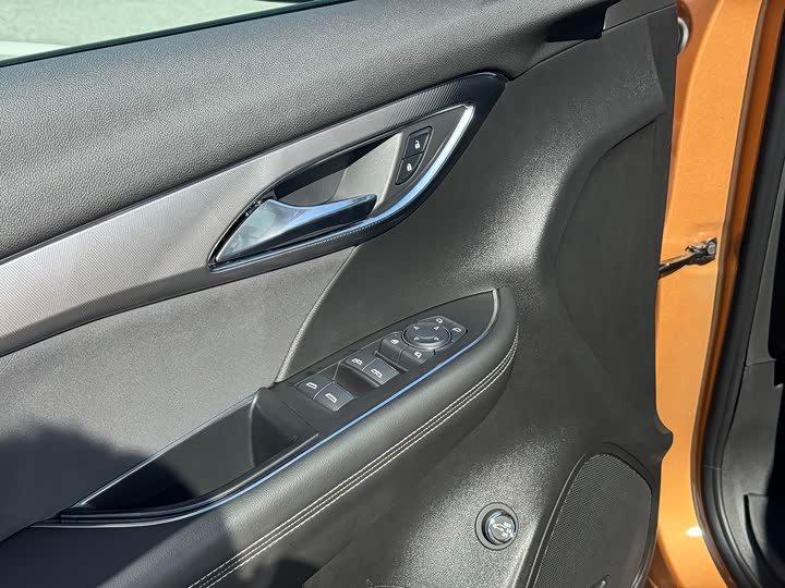 Фото 4 - Buick Envision Plus