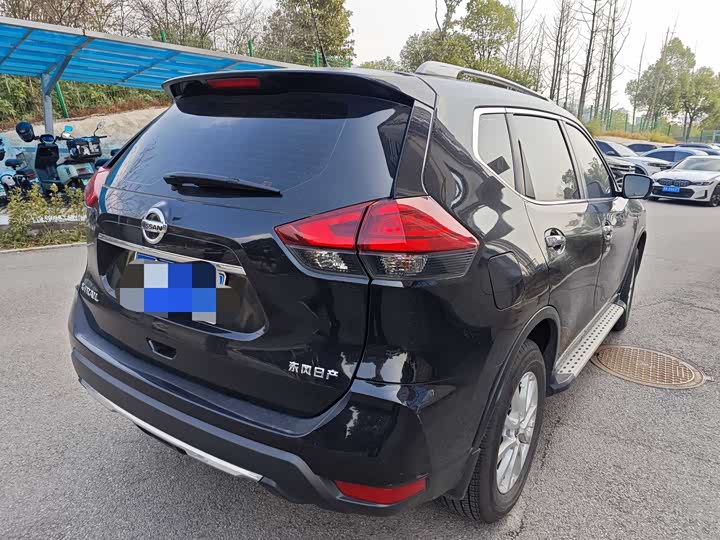 Фото 2 - Nissan X-Trail