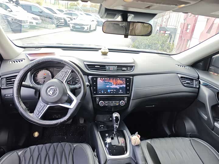 Фото 5 - Nissan X-Trail