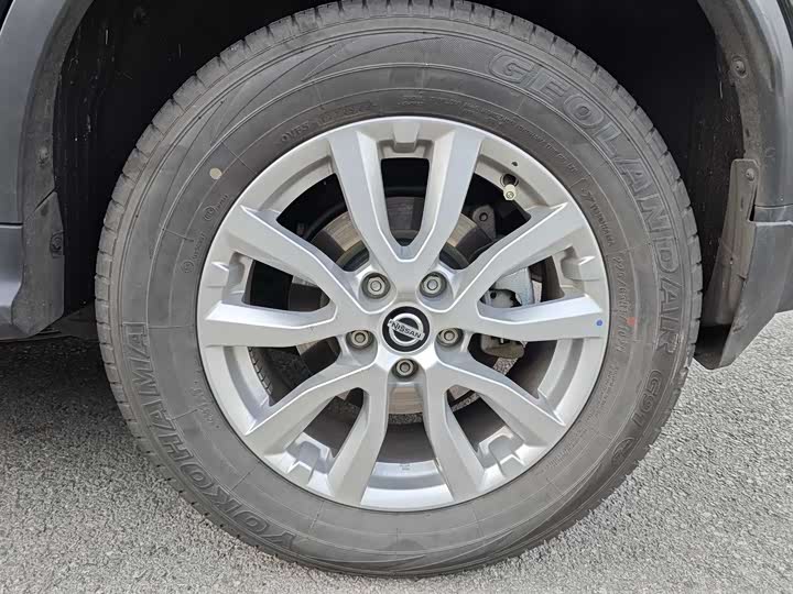 Фото 9 - Nissan X-Trail