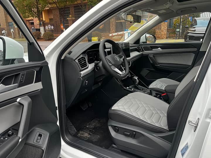 Фото 6 - Volkswagen Tayron