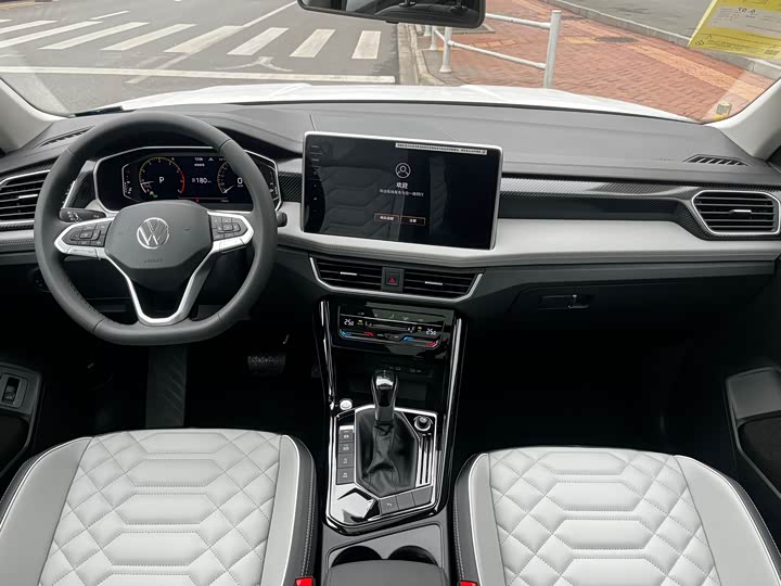 Фото 8 - Volkswagen Tayron