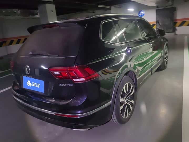 Фото 3 - Volkswagen Tiguan L Pro